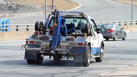 How California Tow Truck Operators Build Steady Revenue
