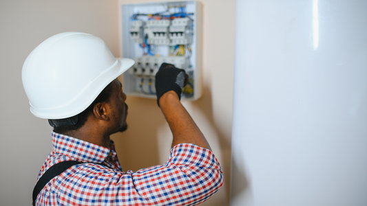 Why Electricians Are Earning Less Compared to the Average Worker